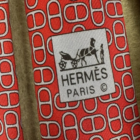 Hermes Paris mens 100% silk necktie made in France red pattern red - Picture 5 of 11